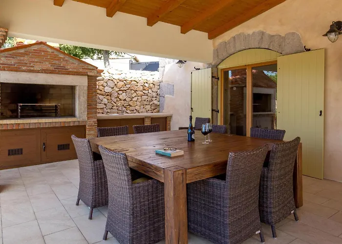 4 Bedroom Lovely In *