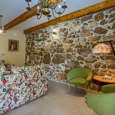 Feriehus 4 Bedroom Lovely In Garica
